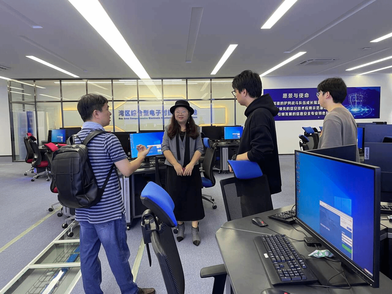 我院師生赴深圳信息職業(yè)技術學院開展軟件技術交流學習