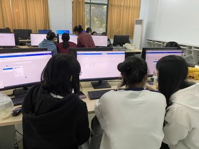 財金學院組織學生參加2021(第六屆)金蝶云管理創(chuàng)新杯大賽軟件技術交流